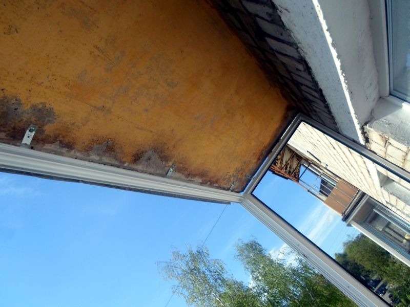 Остекление и обшивка балкона Коммуноров 216а - Ижевск