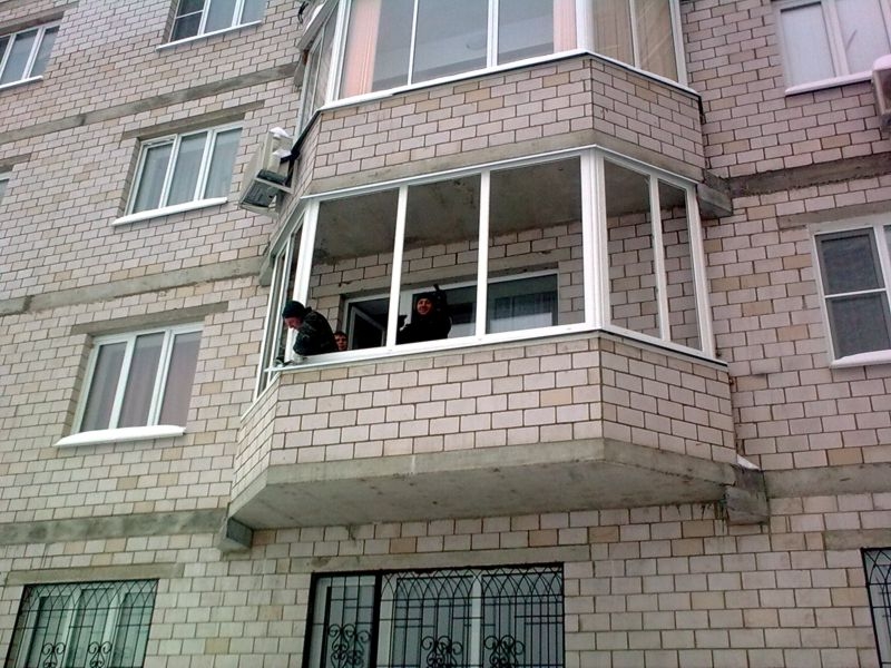 Два балкона в одной квартире в Ижевске 