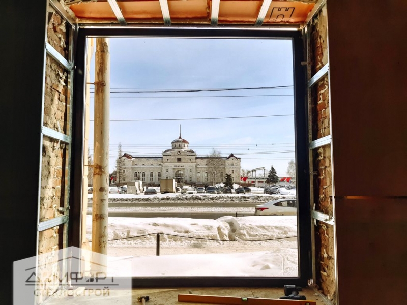 Алюминиевый двери, входная группа, тамбур, окна, перегородки, ПВХ окна для Додо пицца на ул. Гагарина, г. Ижевск 