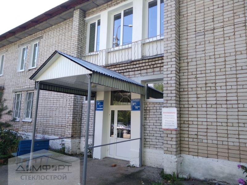 Пластиковые окна и алюминиевые двери при капитальном ремонте больницы в Ижевске