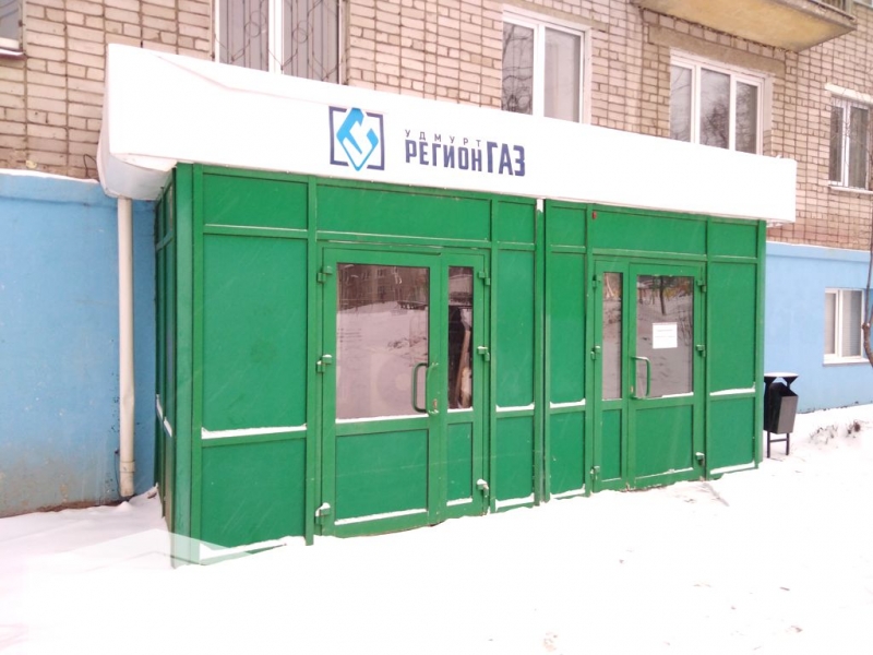 Замена цвета входной группы в офисе г. Ижевск
