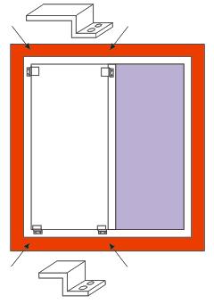 С наружной стороны окна установите крепления москитной сетки с помощью саморезов, как показано на рисунке